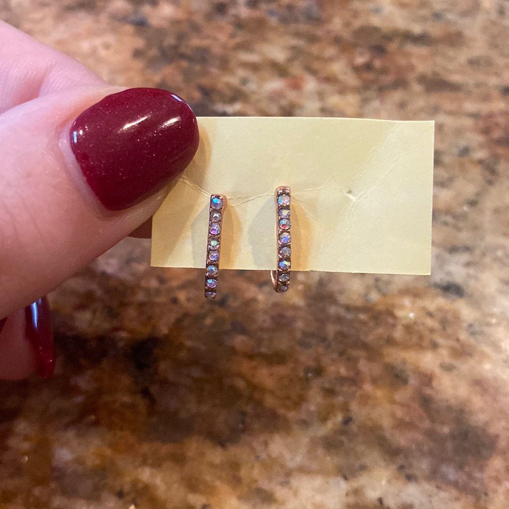 320 Rose Gold Plated Sterling Ear Hangers 12$